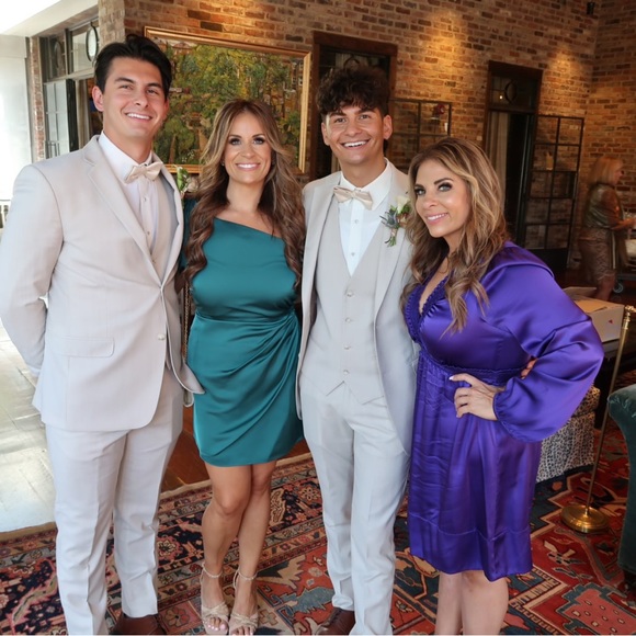 Meet your seller!!! Welcome to my closet!!!:) - Picture 8 of 8